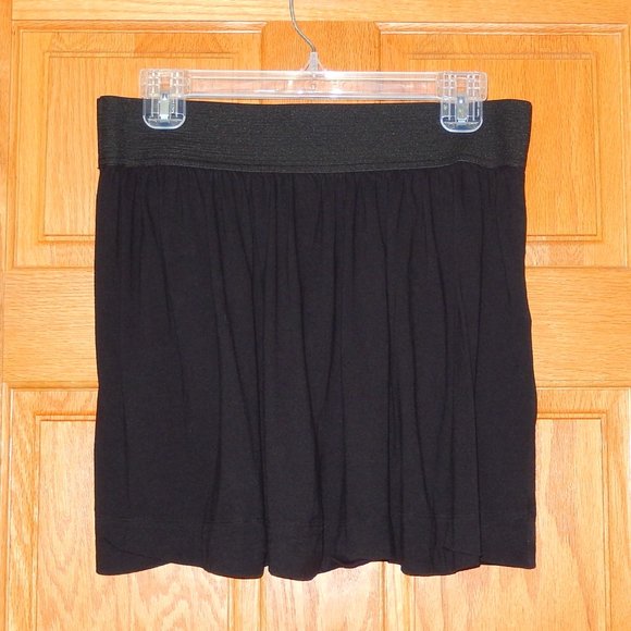 Express Medium Black Wide Elastic Waist Knit Short Pull On Mini Skirt - Picture 3 of 6
